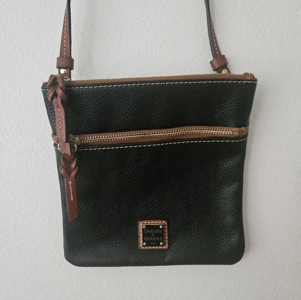 Dooney & Bourke Pebble Grain Leather Crossbody Bag | Adjustable Strap